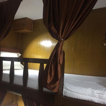Zara Dormitory Mumbai Bagian luar foto
